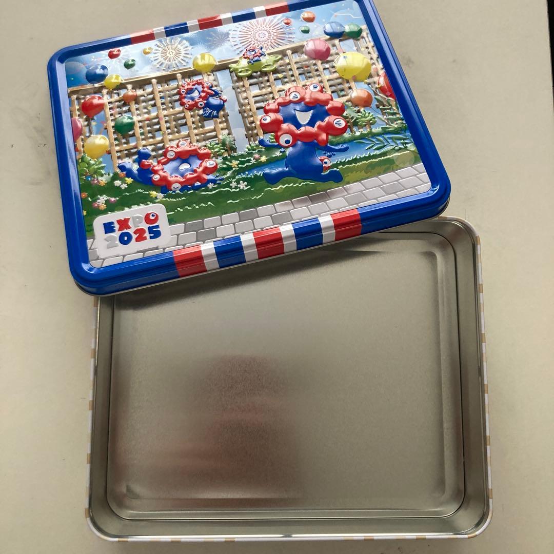 大阪万博 EXPO2025 ミャクミャク お菓子缶 空缶 カラフル 空き缶