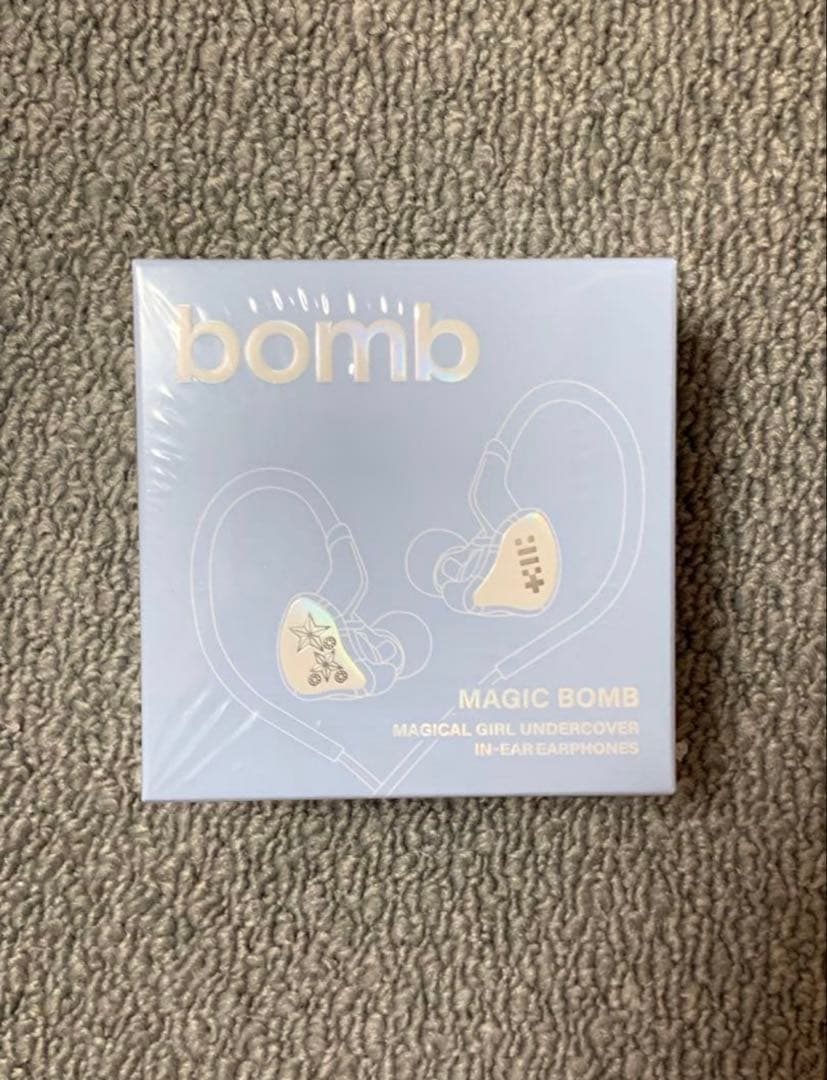 K-POP・アジア ILLIT 3rd Mini Album bomb Merch ver