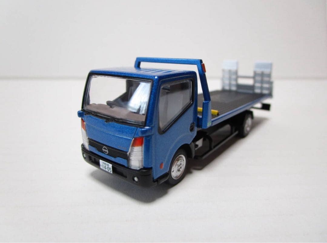 トミカ NEO LV-N144d アトラス F24 花見台自動車 (青) - メルカリ