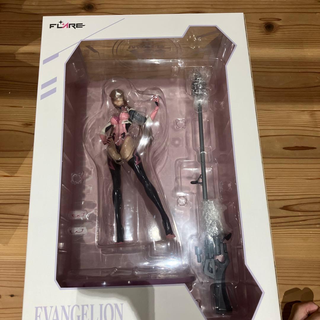 エヴァンゲリヲン新劇場版 真希波・マリ・イラストリアス フィギュア　未開封　新品