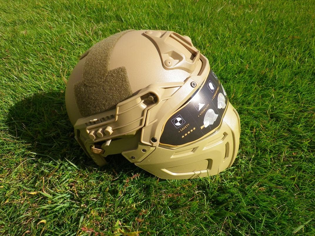 【新品未使用】サバゲー用　タクティカルヘルメット　タン（サンド）カラー SーNET サバゲー タクティカルヘルメット 装備 ヘルメット ミリタリー