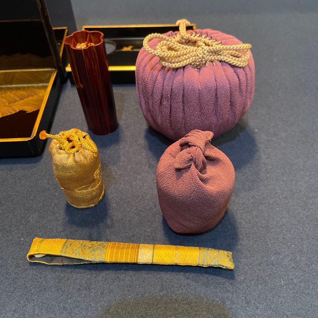 茶道具 茶箱「利休茶箱」『波千鳥の蒔絵』『茶杓は舟の櫓』「茶