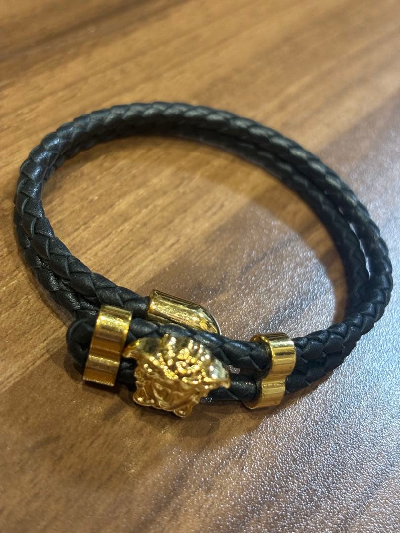 VERSACE ヴェルサーチ　レザー　ブレスレット　メデューサ　フリーサイズ