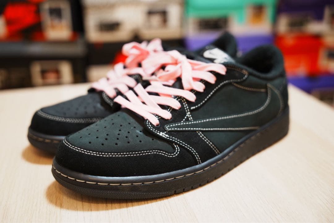 トラヴィス スコット ナイキ エアジョーダン1 ロー ブラック