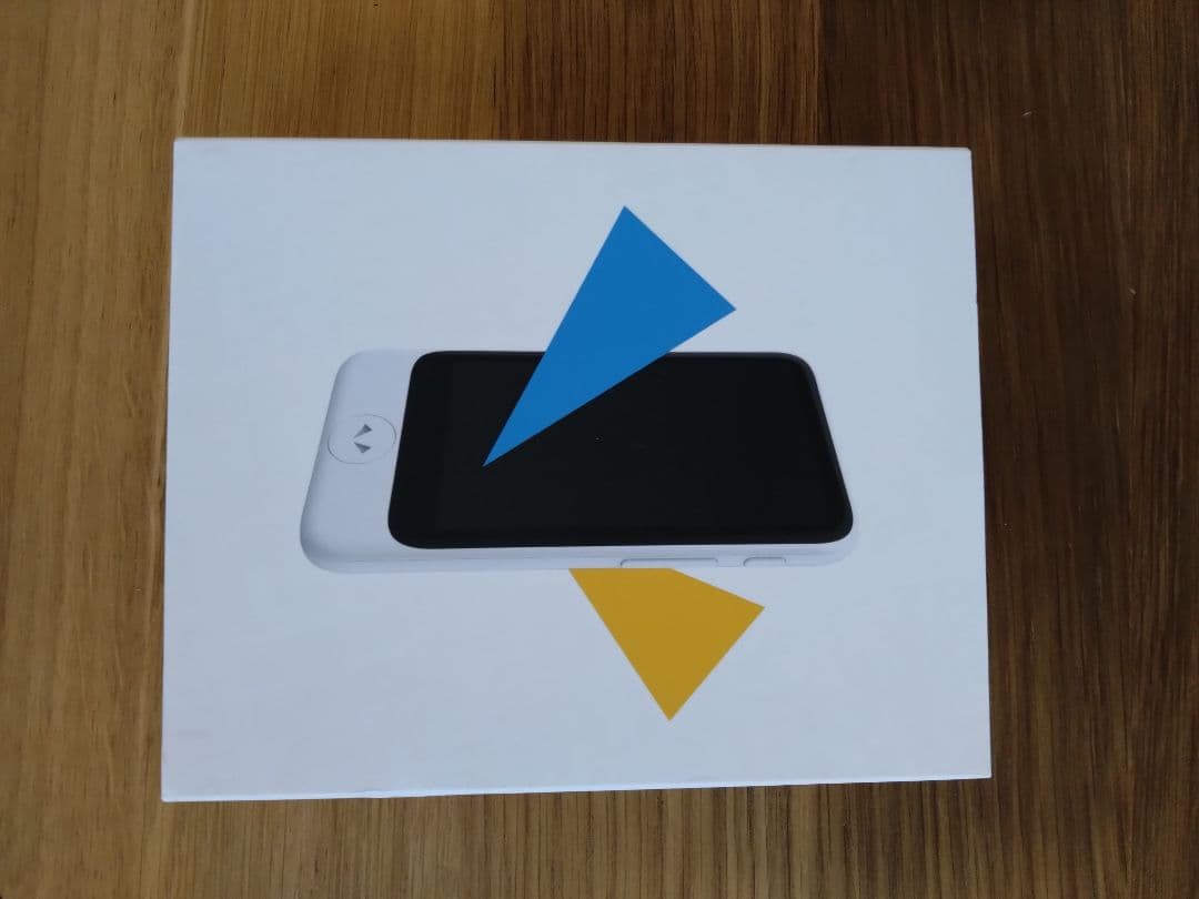 POCKETALK s2＋翻訳機 本体と付属品