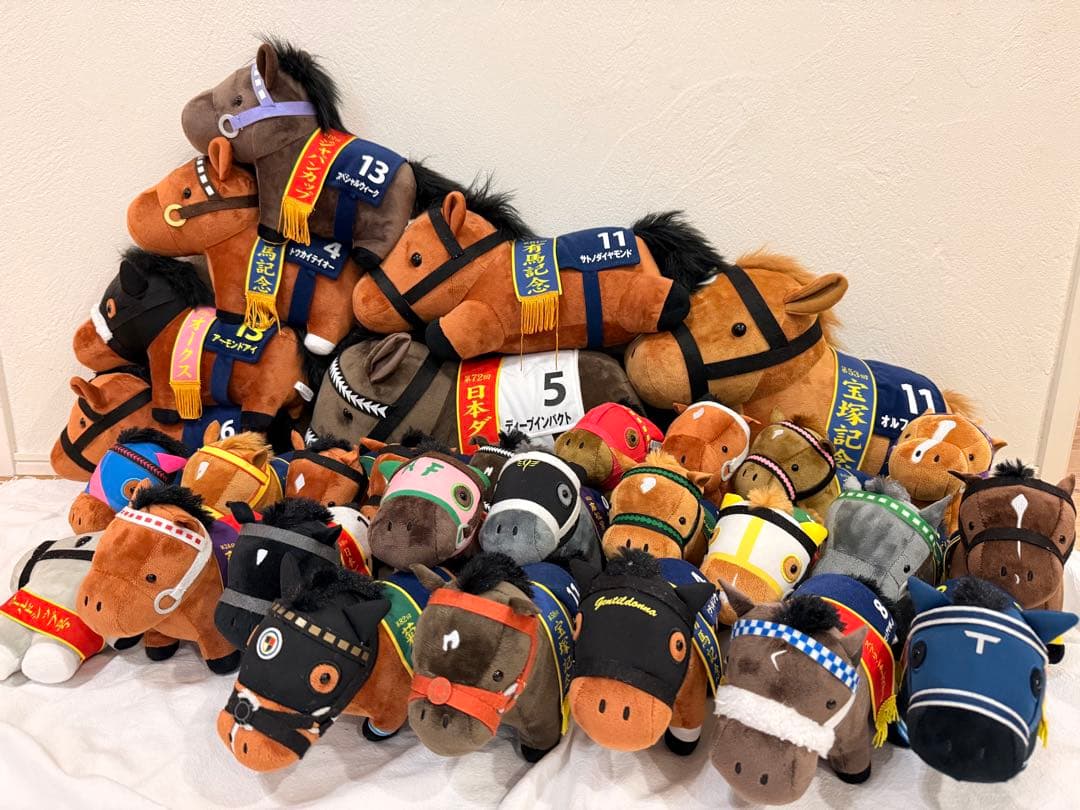 サラブレッドコレクション　ぬいぐるみシリーズ　ぬいぐるみBIG 寝そべりBIG