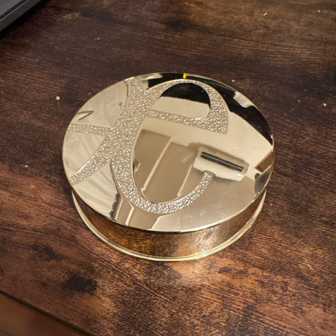 エレガンス ラ・プードル　フェイスパウダー