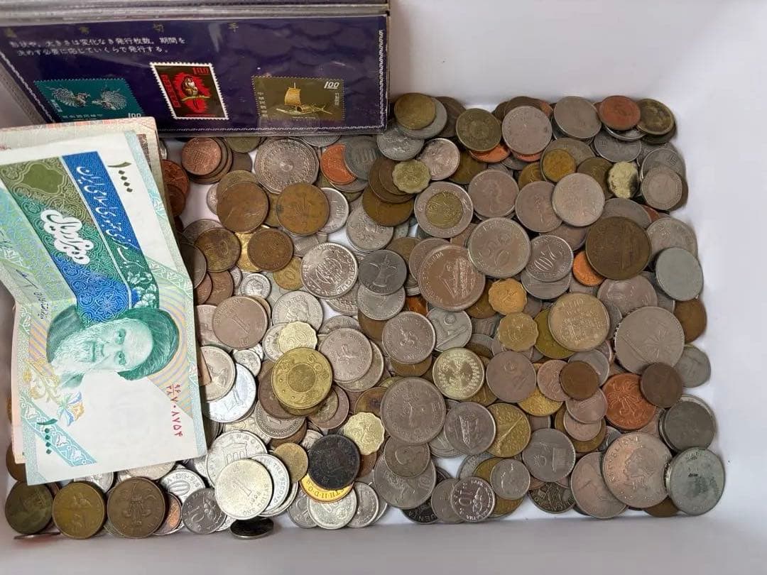 1-42 外貨まとめ　古銭　雑銭　香港ドル　中国　ペンス　ユーロ総重量2.5キロ