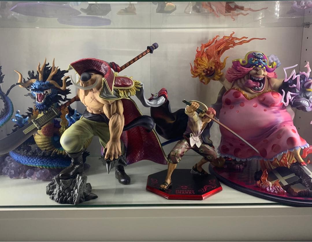 輸送箱未開封】赤髪のシャンクス POP フィギュア 国内正規品 - メルカリ