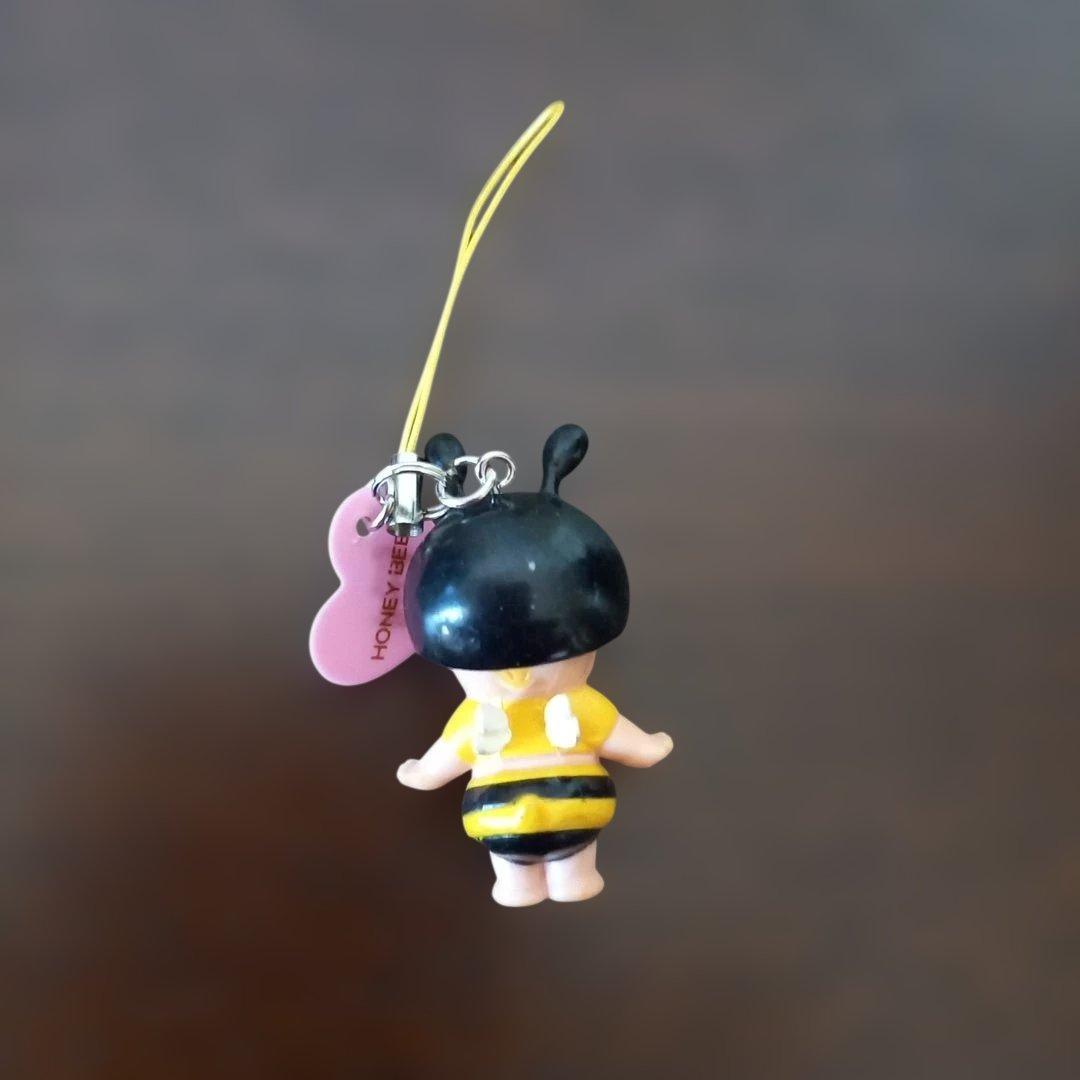 HONEY BEE × Rose O'Neill キューピーストラップ - メルカリ