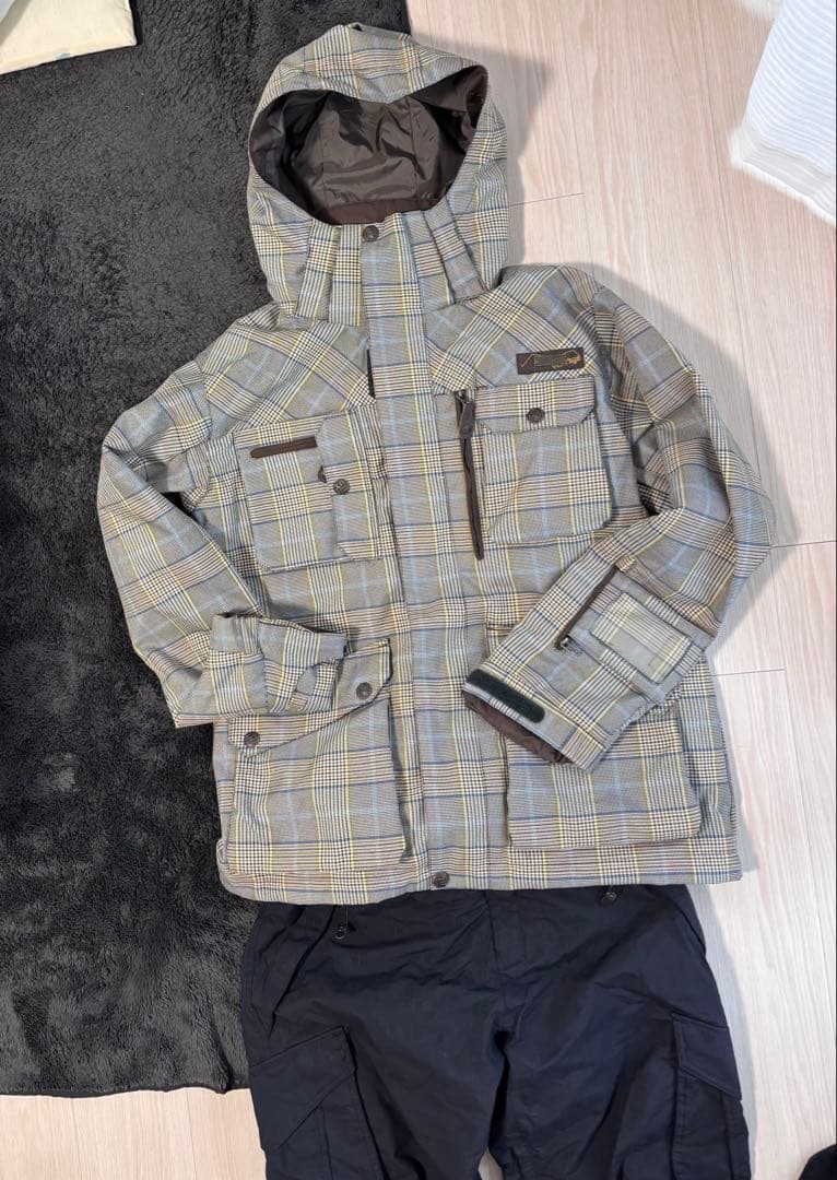 限定価格　キスマーク　スノーボードウェア チェック/ブラック　ゴーグルグローブ付