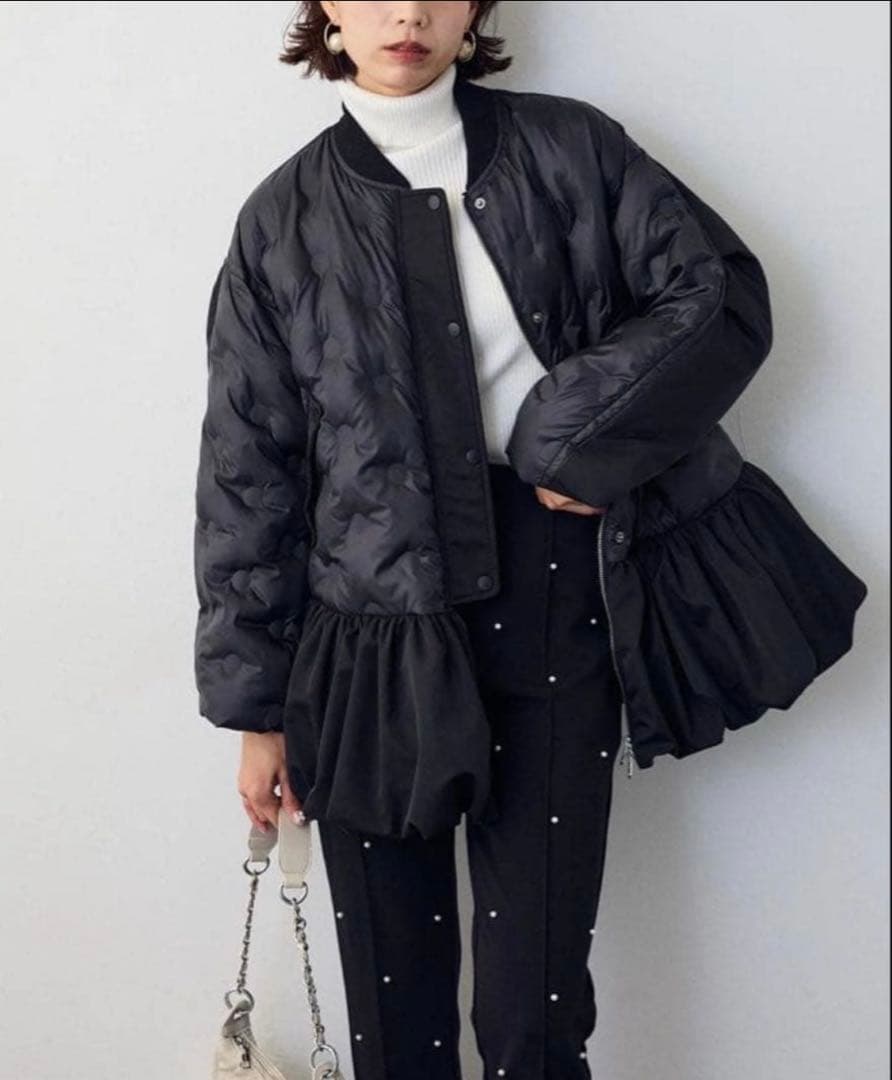 フラーネ　frene ヘムギャザードットキルティング中綿フレアコート 同型