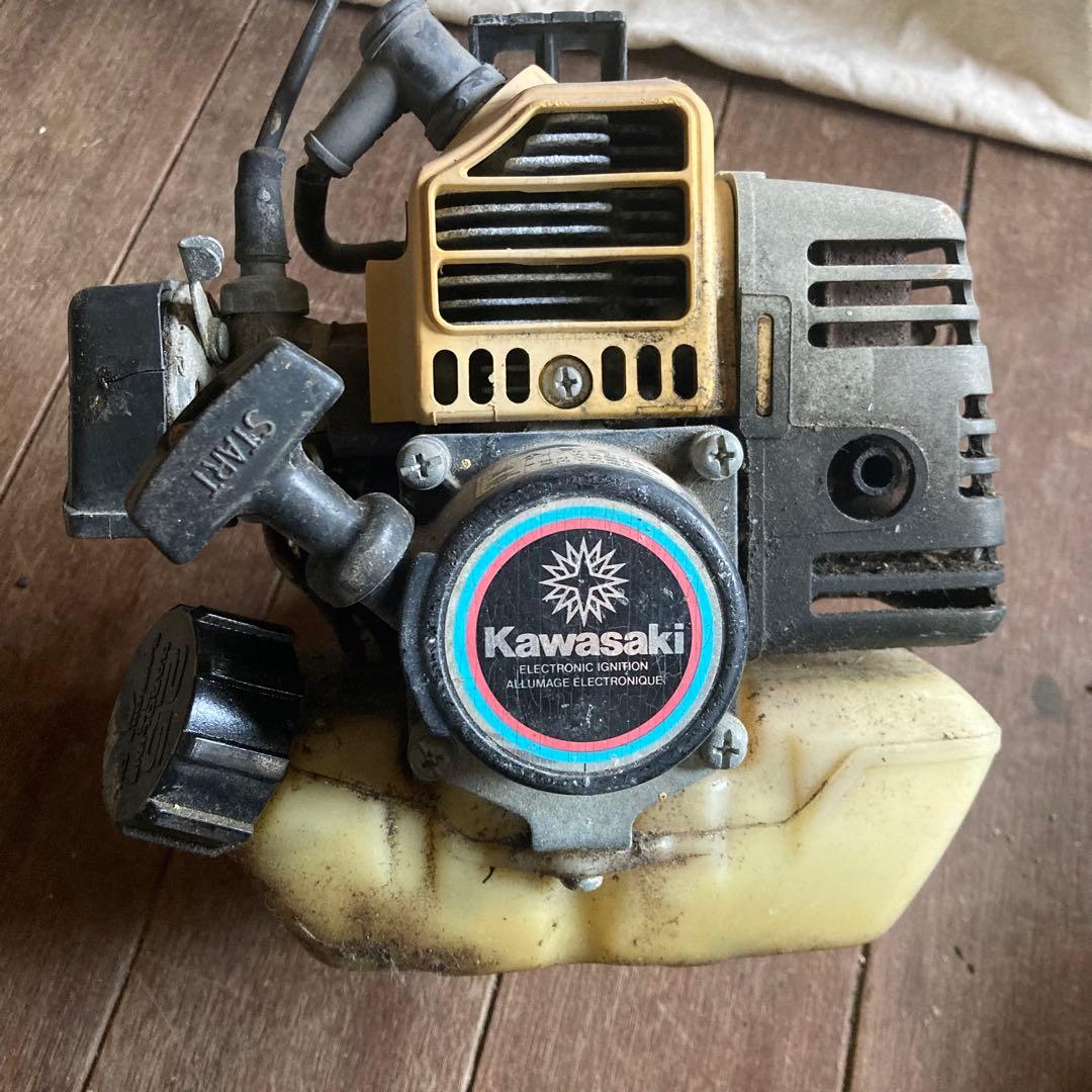 エンジン草刈機 エンジンのみ Kawasaki - メルカリ