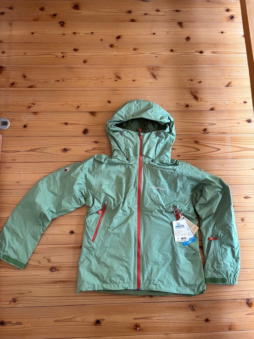 mont-bell フード付きライトグリーンジャケット