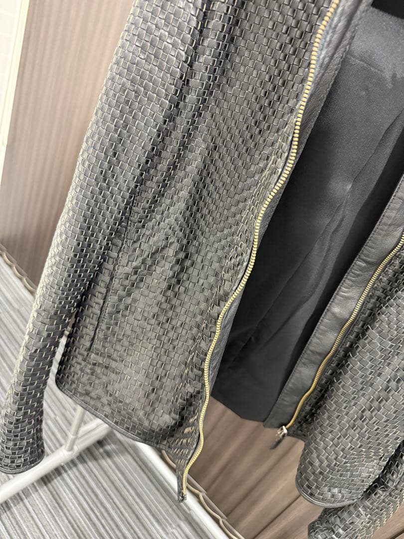 グレー 編み込みデザイン ノーカラージャケット