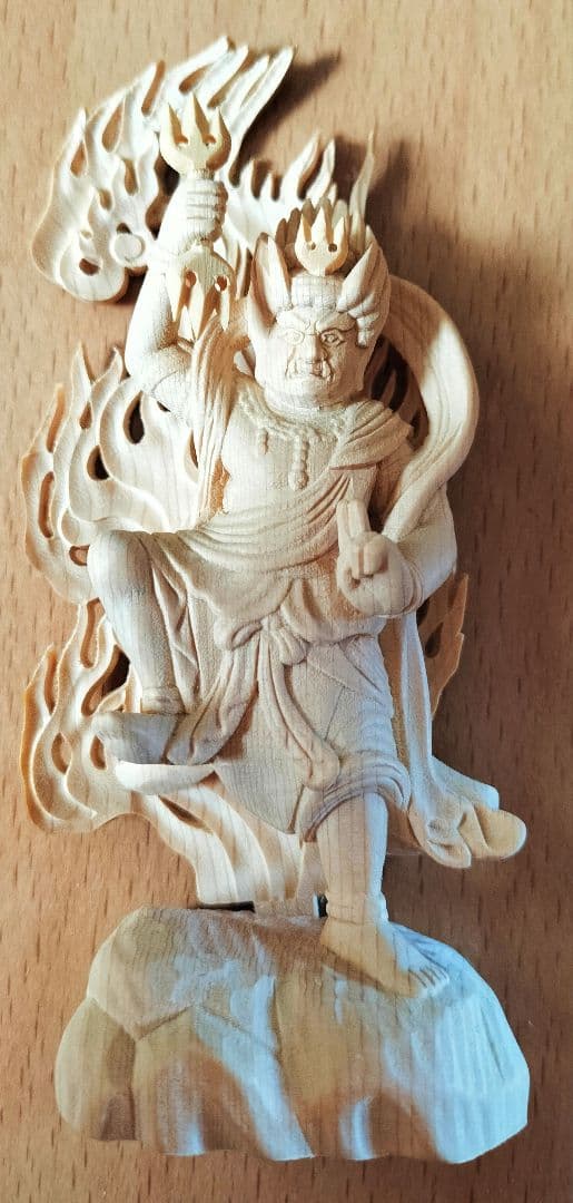 蔵王権現木彫り仏像