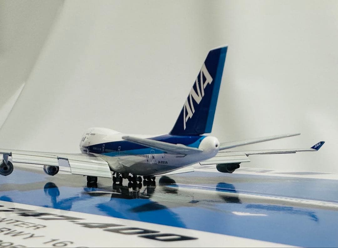 全日空商事 1/400 ANA 747-400 フラップダウンNH40059 - メルカリ