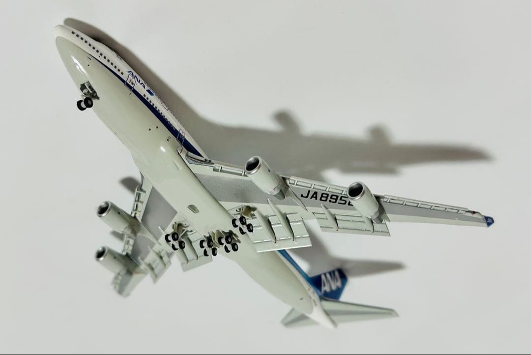 全日空商事 1/400 ANA 747-400 フラップダウンNH40059 - メルカリ