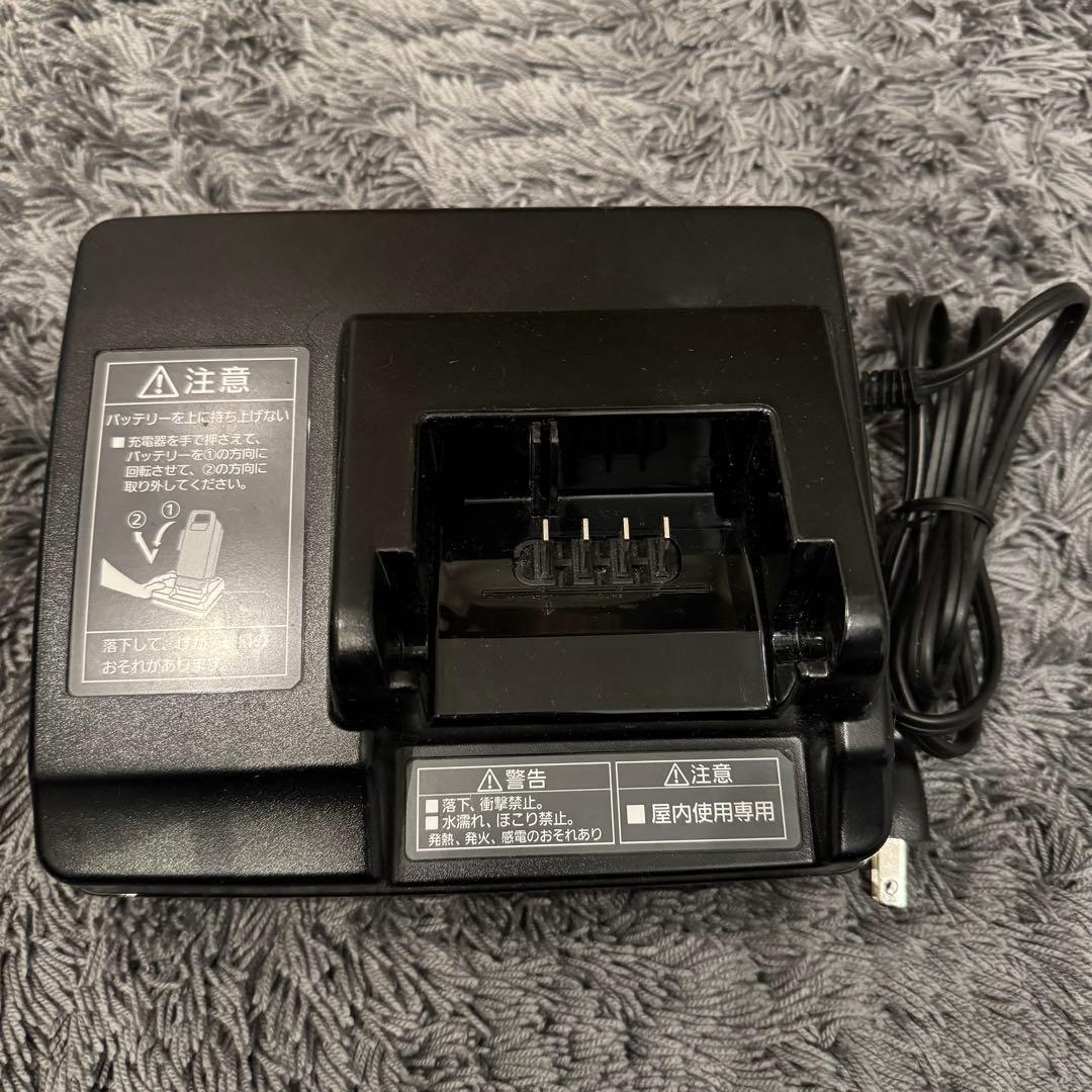 Panasonic 電動自転車　バッテリー充電器 NKJ069Z2