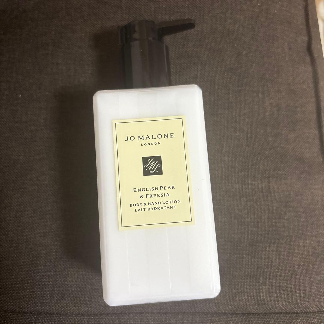 JO MALONE ENGLISH PEAR &FREESIA ボディローション