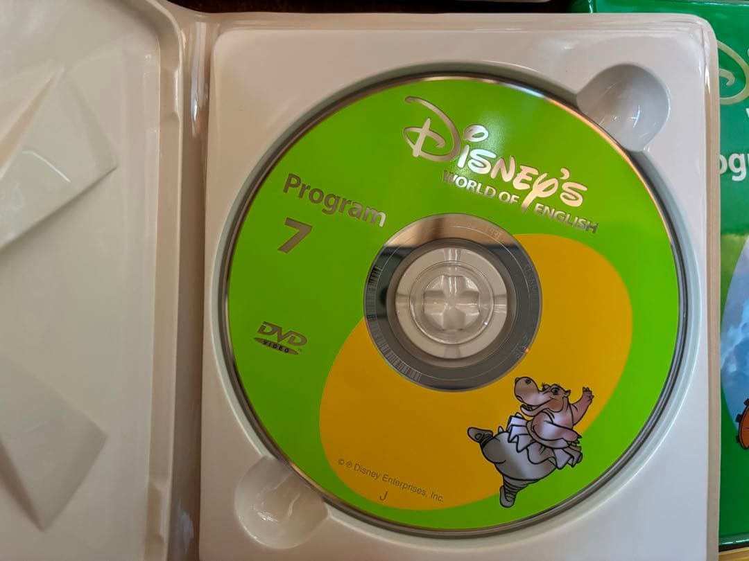 ディズニー英語システムWORLD OF ENGLISH - メルカリ