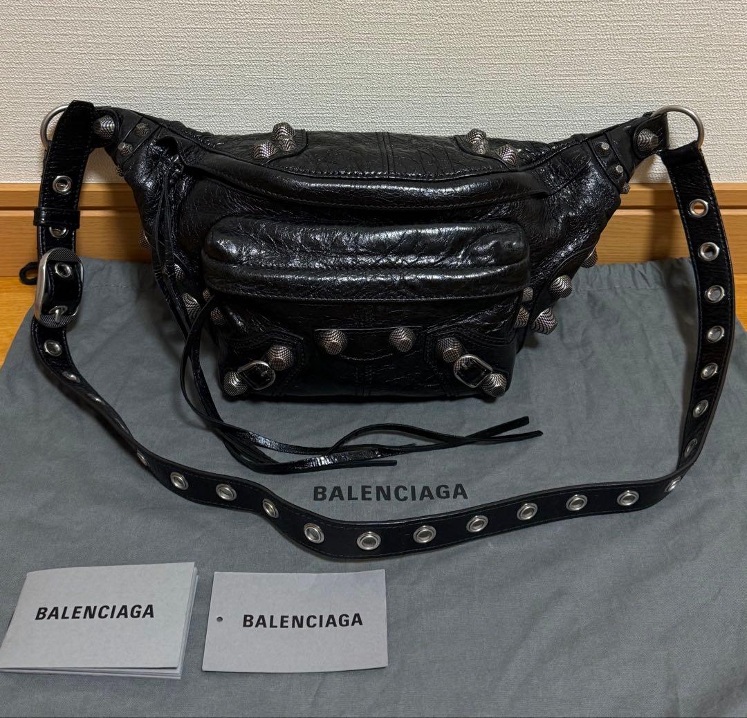 BALENCIAGA LE CAGOLE バッグ