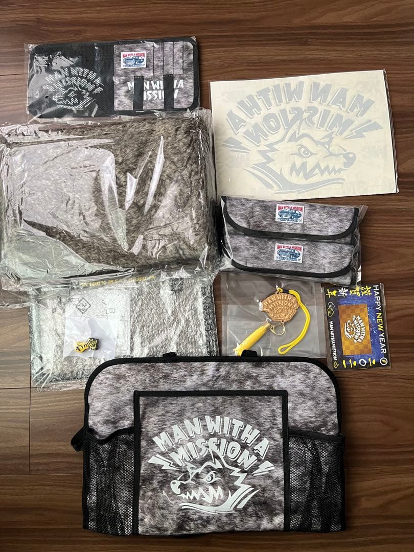 MAN WITH A MISSION カー用品セット