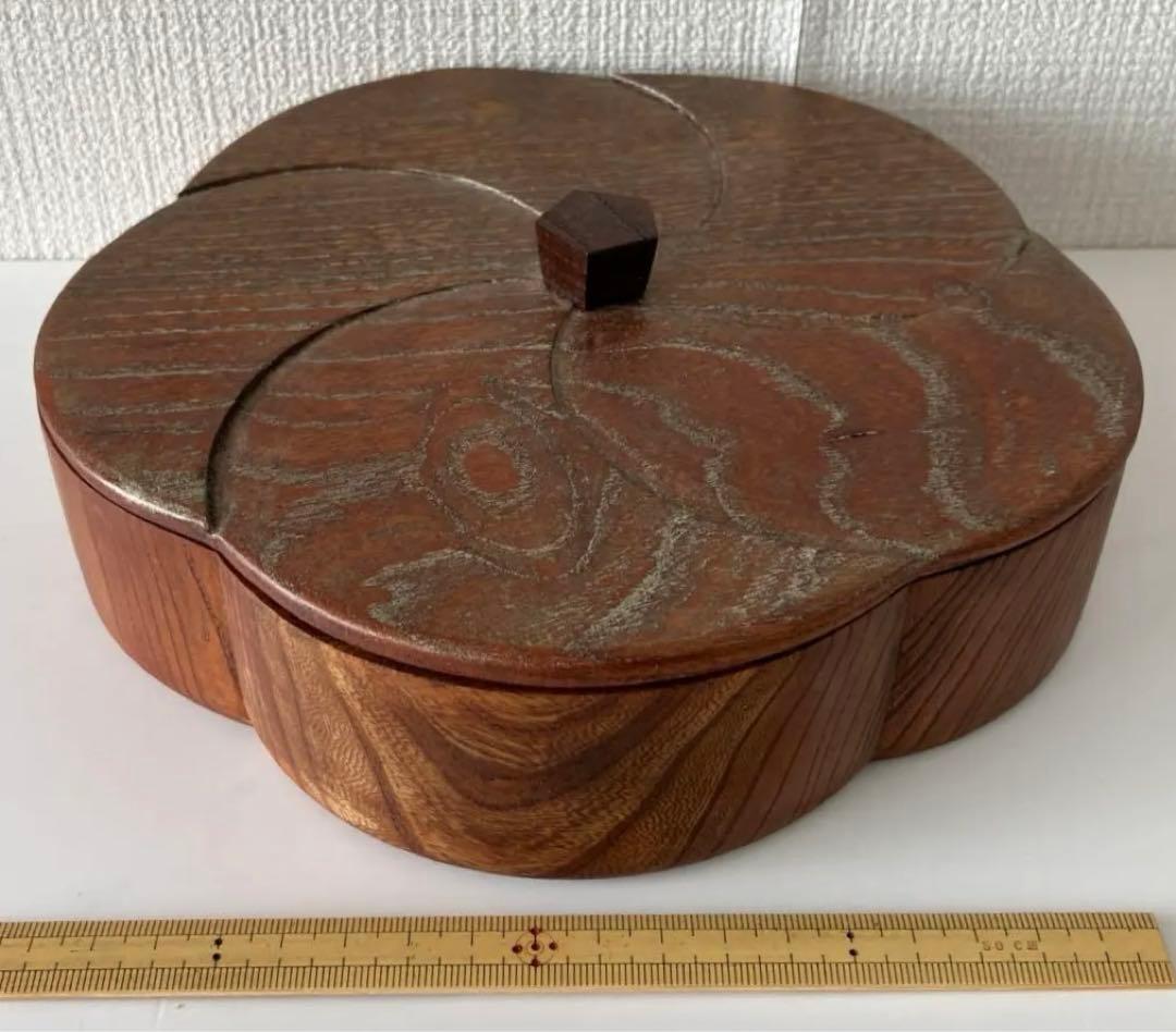 ケヤキ玉杢　梅鉢形刳り物　菓子器 直径約20cm