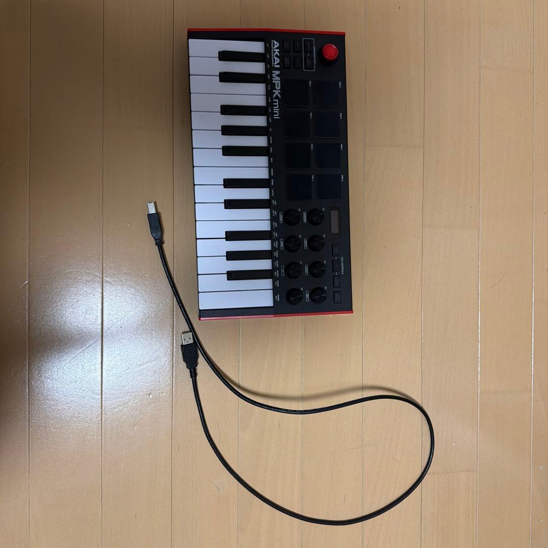 Akai MPK mini 25鍵 MIDIキーボード AKAI MPK Mini Play | 電池駆動で音源内蔵/スピーカー搭載の25鍵MIDI