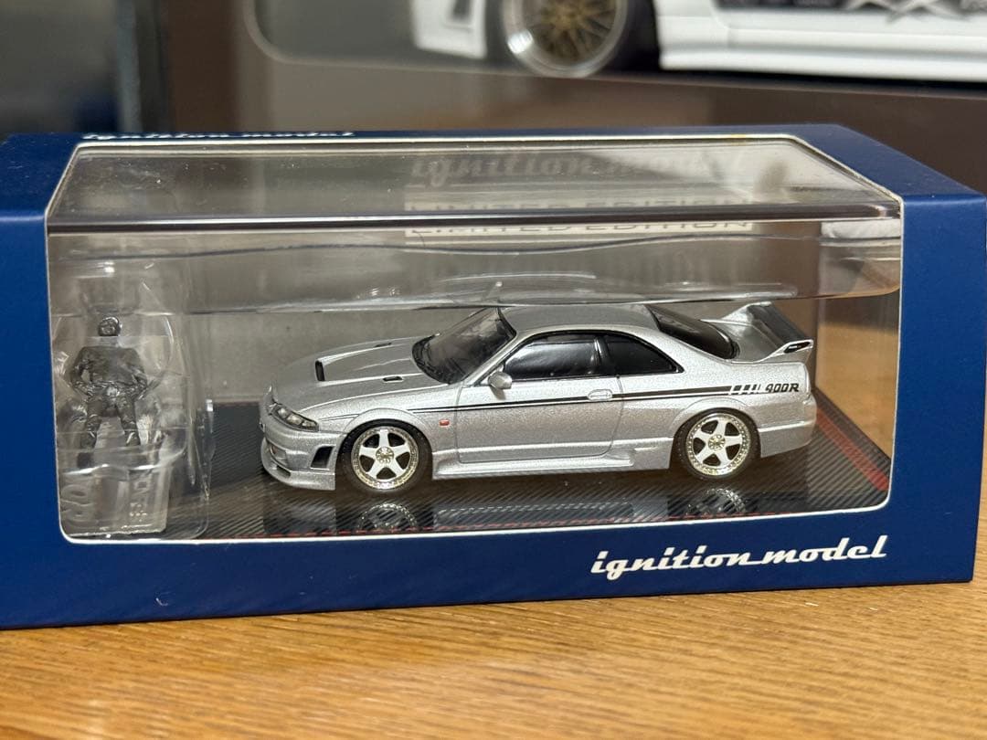 Nismo R33 GT-R 400R シルバー 1:64