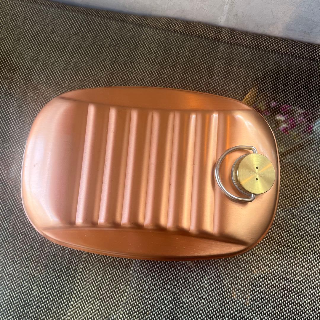 USEDです。汚れ、キズなどがあります。新光堂の銅湯たんぽ　小（袋付き）