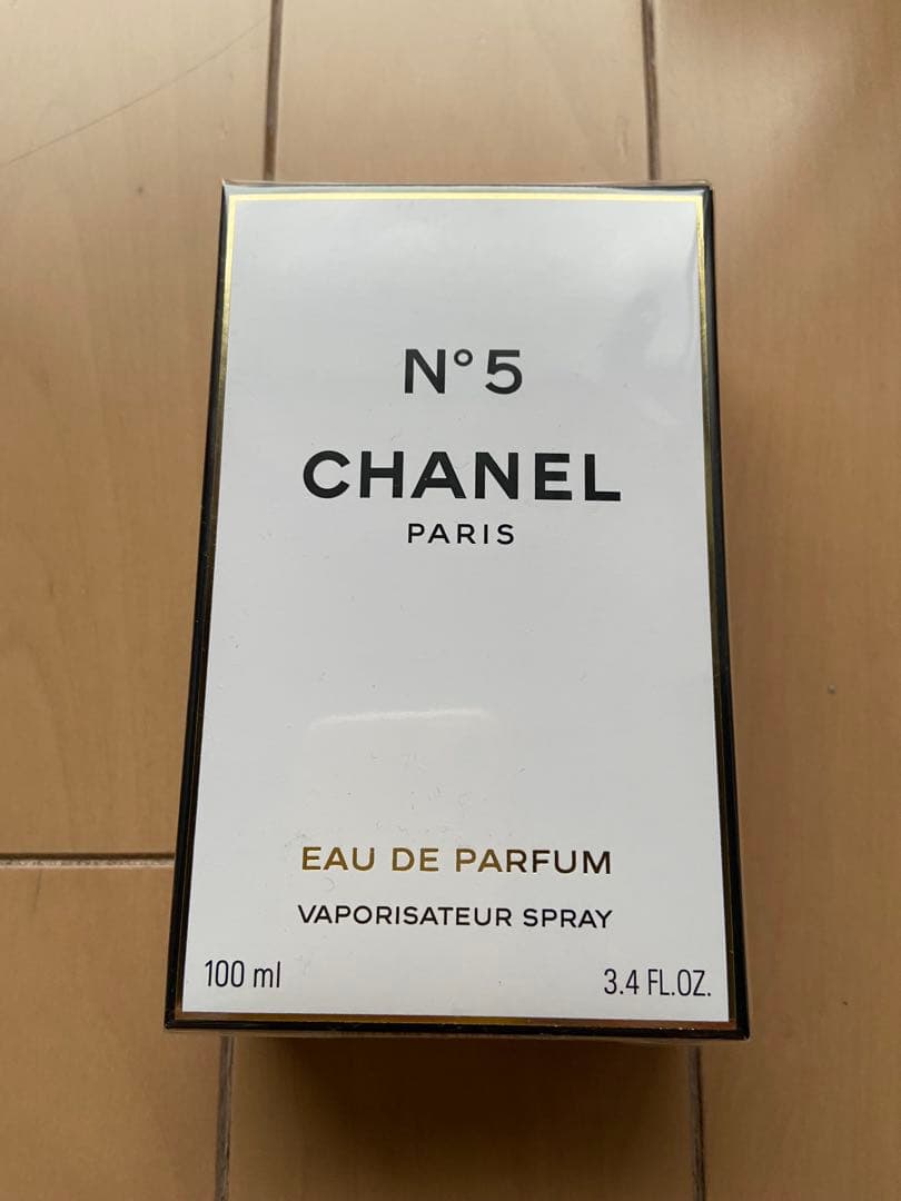 新品CHANEL N°5 Eau de Parfum