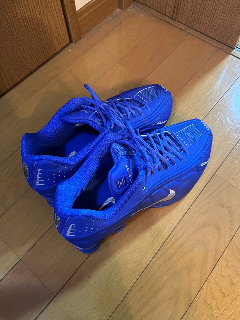 shox r4 blue chan　本日中