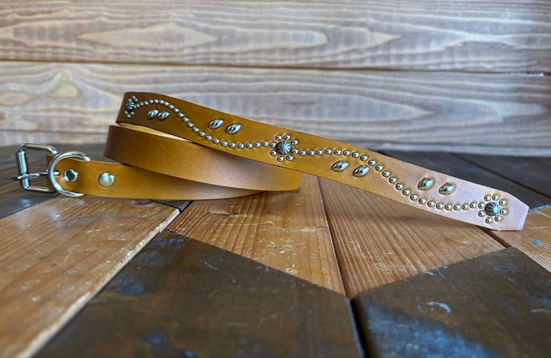 スタッズナローベルト22mm幅(ライトブラウン)ダブルリーフhtcナロー好き