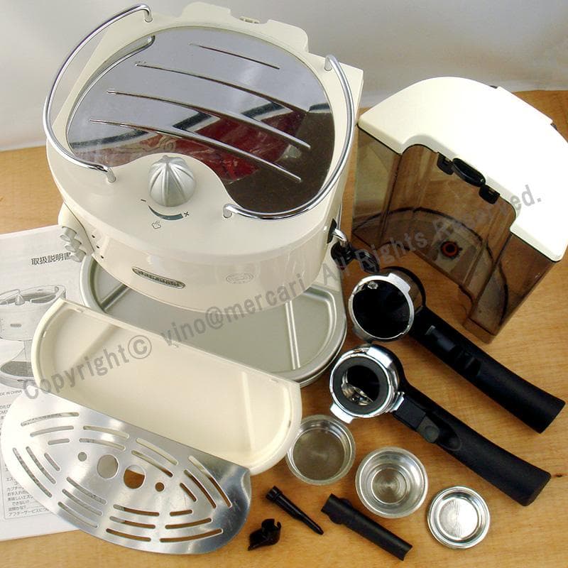 美品 デロンギ エスプレッソ・カプチーノメーカー ECM300J-E クリーム