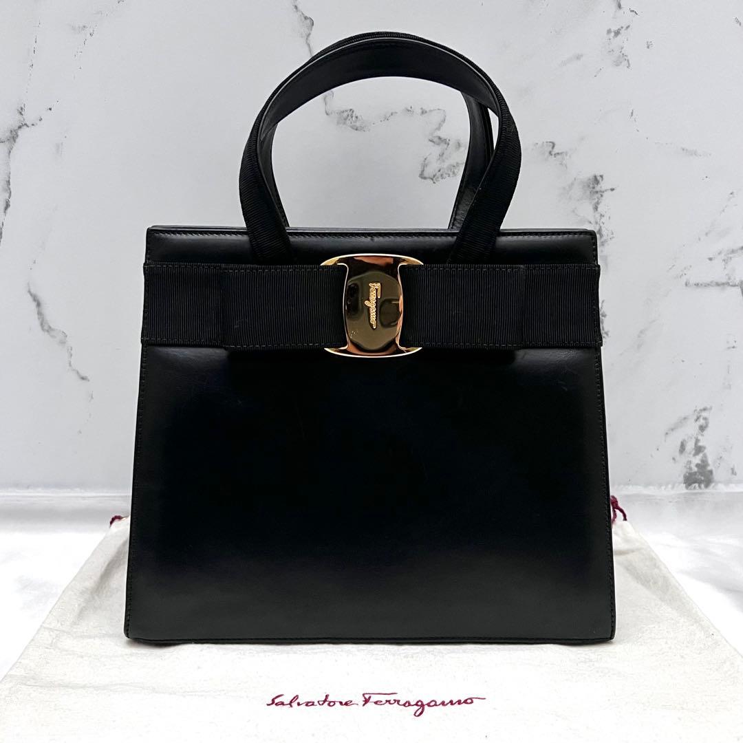 ◇極美品◇フェラガモ ヴァラリボン ハンドバッグ カーフレザー