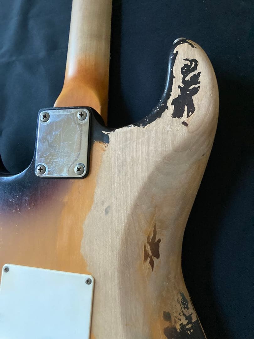 早い者勝ち #12ストラトキャスタータイプ ニトロセルロースラッカー