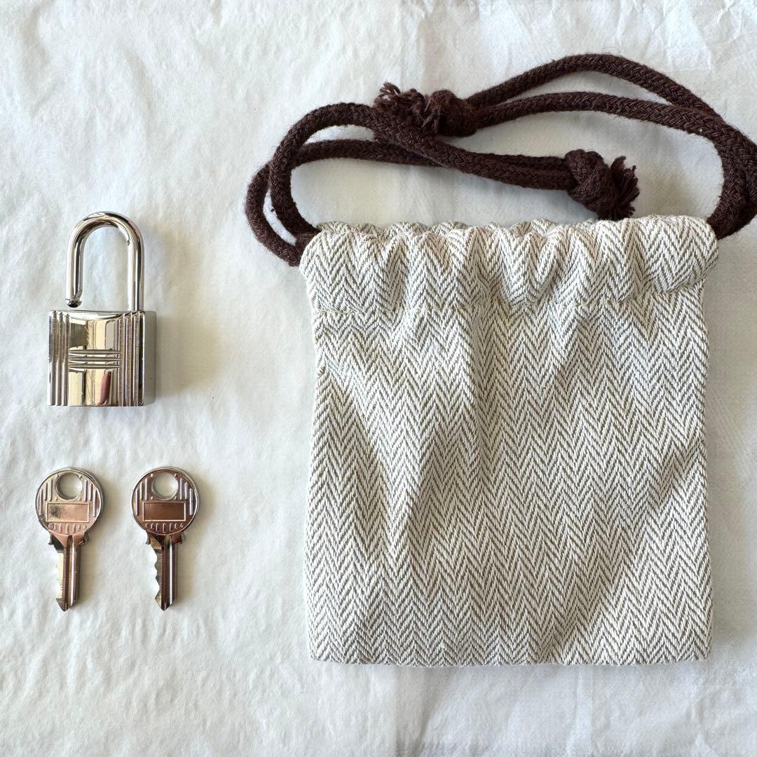 エルメス カデナ シルバー 鍵 南京錠 パドロック No.160 - メルカリ