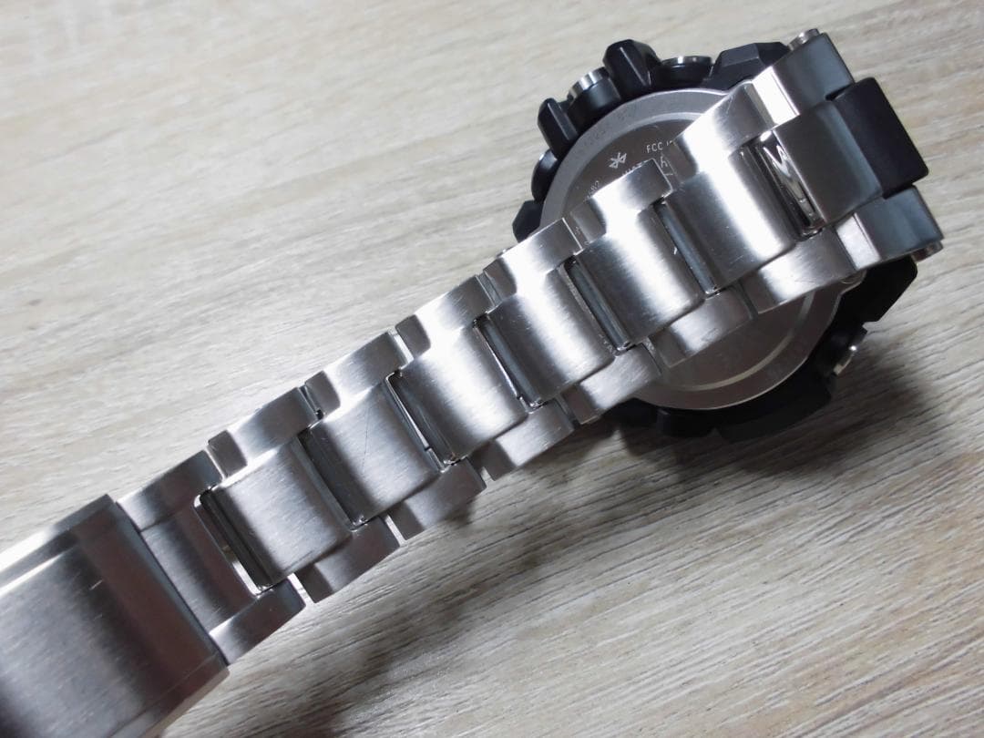 JOY様専用 ジーショック GST-B100XA スマホ接続OK メタルバンド - メルカリ