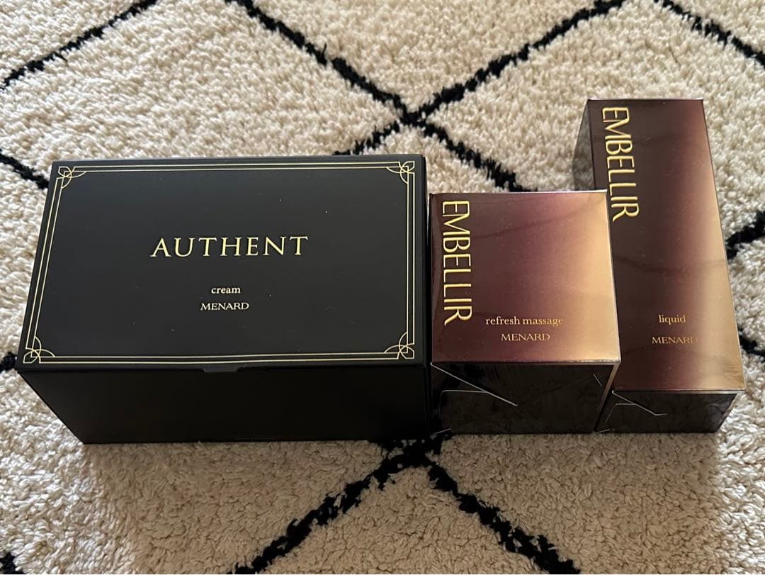 メナードオーセントクリーム（新発売）&エンベリエ3点セット