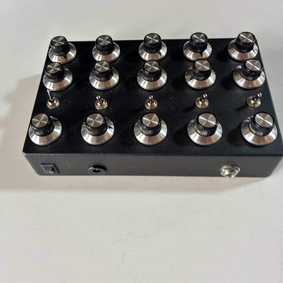 ドローン系シンセサイザー