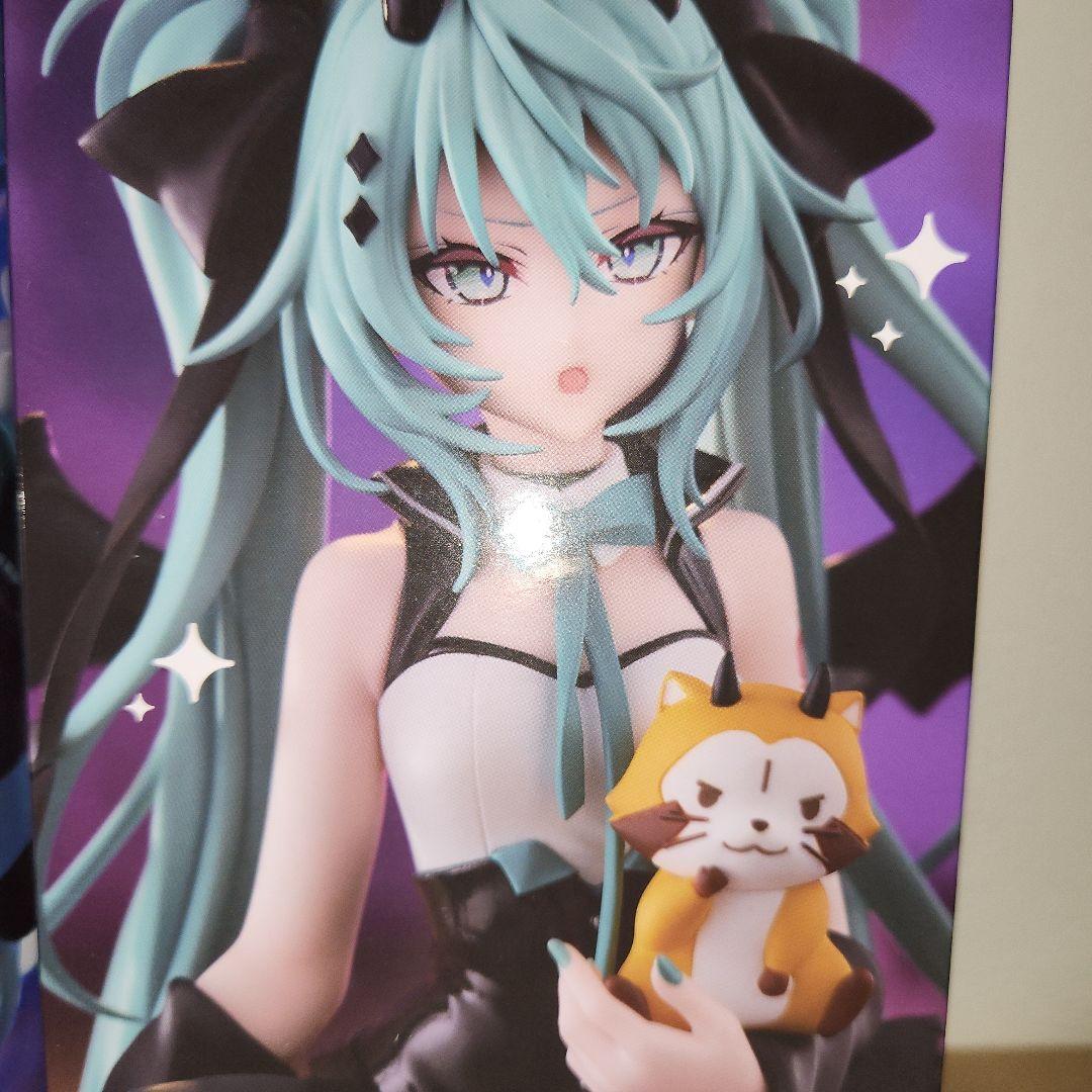 初音ミク×ラスカル 初代～三代目 #白るまんどのフィギュア - メルカリ