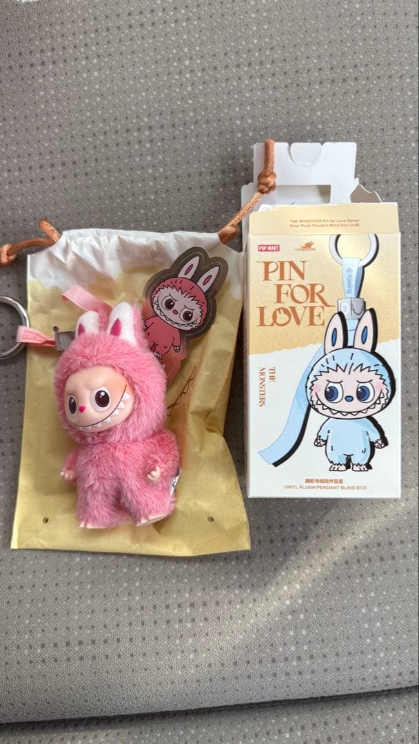 ラブブ イニシャル シークレット ハート