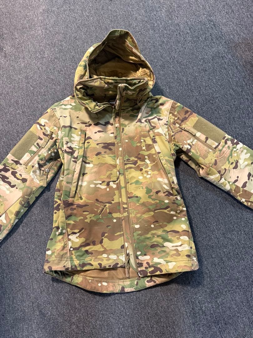 CONDOR コンドル　サミット　マルチカム 美品　ソフトシェルジャケット②