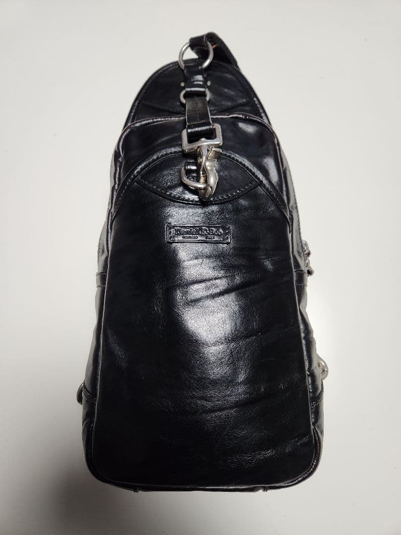 美品】Daniel&Bob ボディーバッグ PIPPO RODI ロディ 黒 - メルカリ