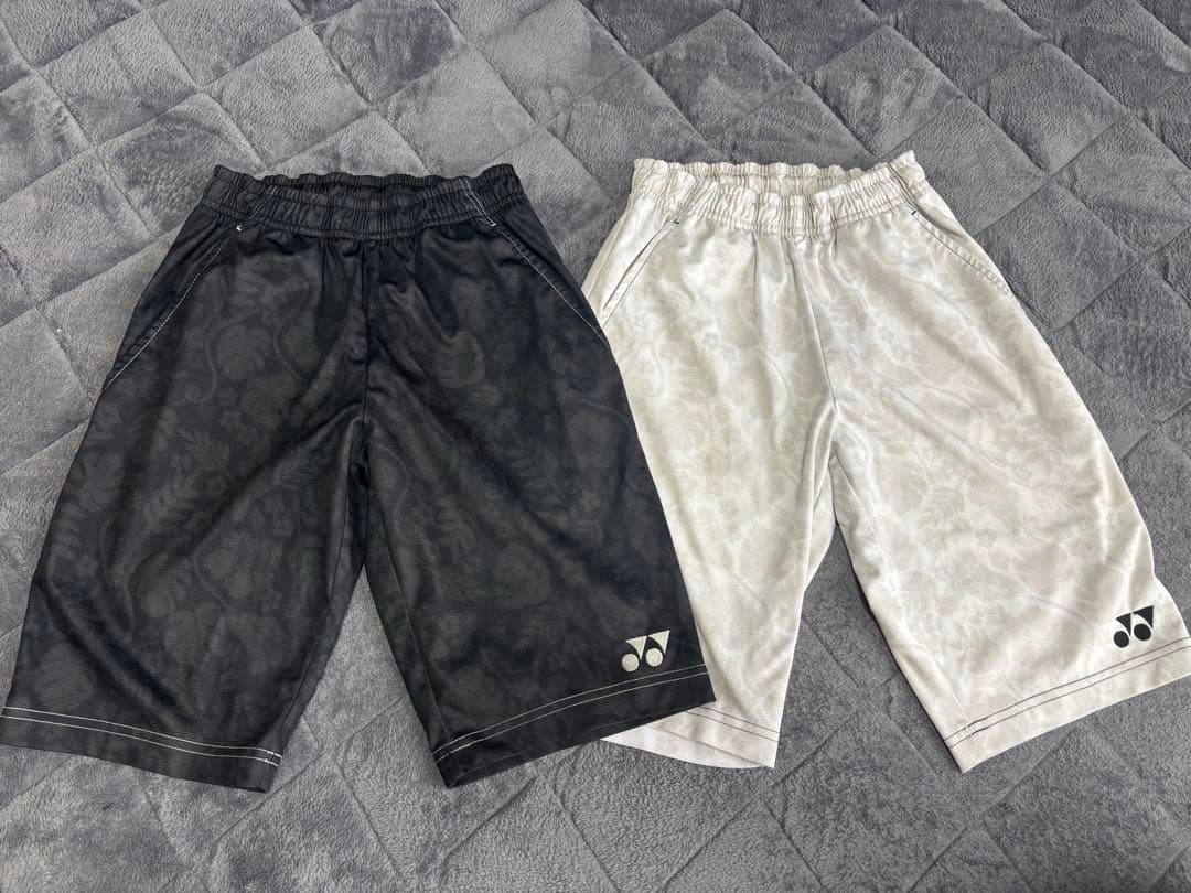 YONEX ハーフパンツ ボタニカル柄 ブラックホワイト 2枚セット 美品 ＳＳ