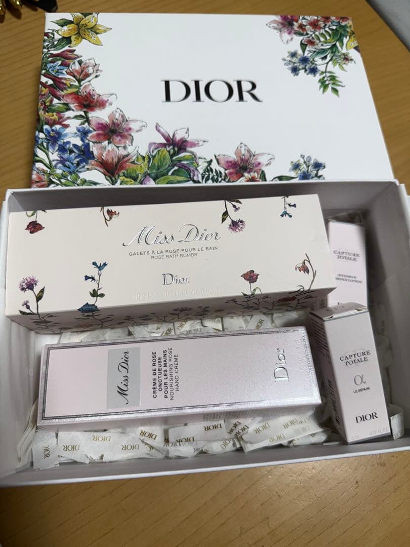 Dior ミス　ディオール　ハンドクリーム　バスボム　セット