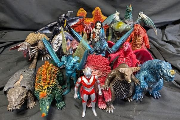 ウルトラマンパワード＆登場怪獣・宇宙人（バンダイ）ソフビコンプ18体セット