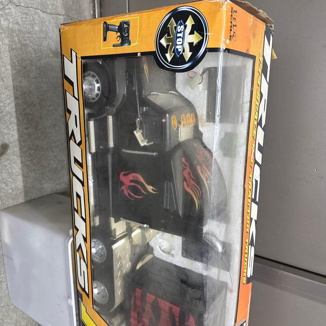 ラジコントラック、トレーラー。Trucks M-2 - メルカリ