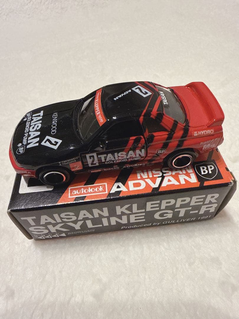 トミカ　日産スカイラインGT-R（R32）のカラーリング トミカ 日産スカイラインGT-R（R32）のカラーリング - メルカリ